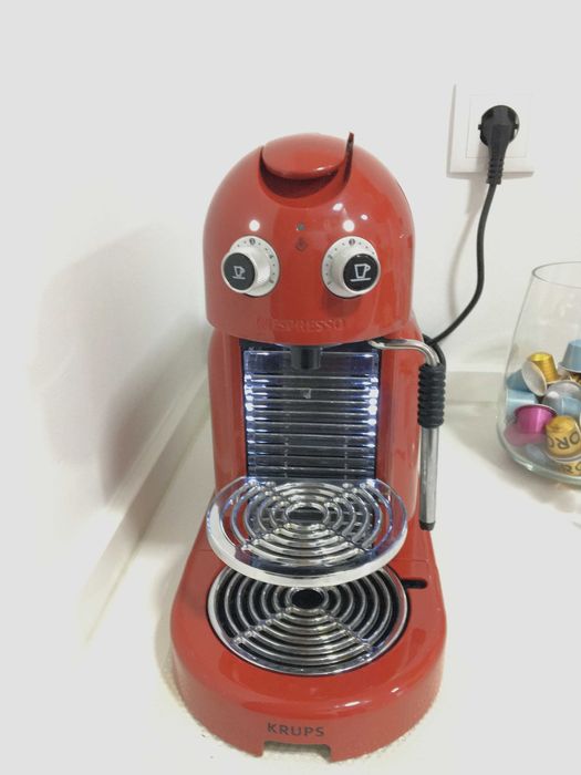 Máquina de Café Nespresso Gran Maestria Delonghi