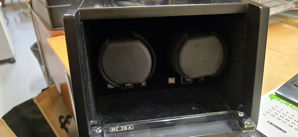 Caixa giratória para relógios BOXY