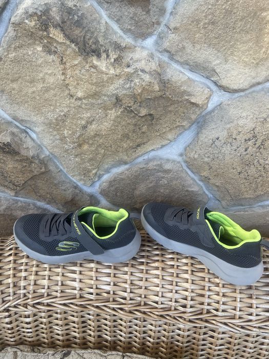 Кросівки Skechers розмір 33