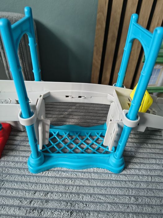 Baza kotki kocia załoga cat pack wieża obserwacyjna