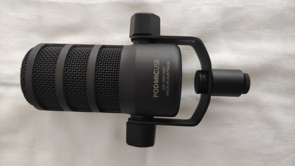 Rode PODMIC Microfone XLR e USB