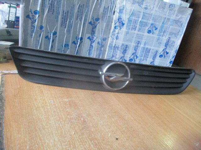 Grelha do Pára-Choques da Frente OPEL Astra G Hatchback (F48_, F08_)