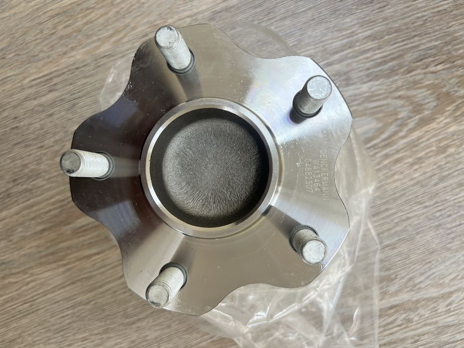 Нова задня маточина (ступиця) Nissan X-Trail T31 (2.0 бензин, 2WD)