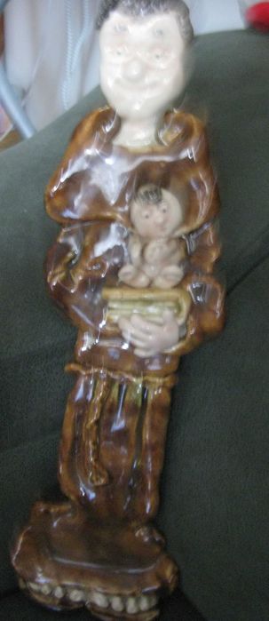 Santo António Artesanal em Barro