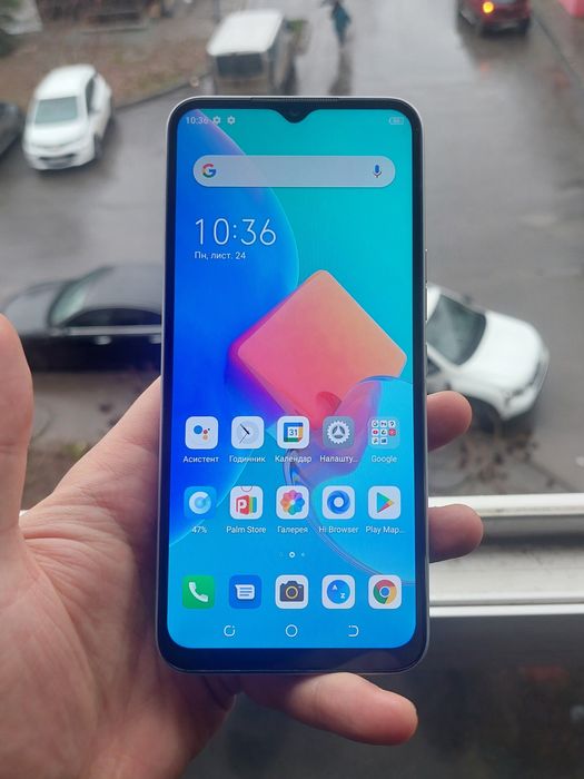 4/64 Tecno Spark 8C телефон, смартфон.