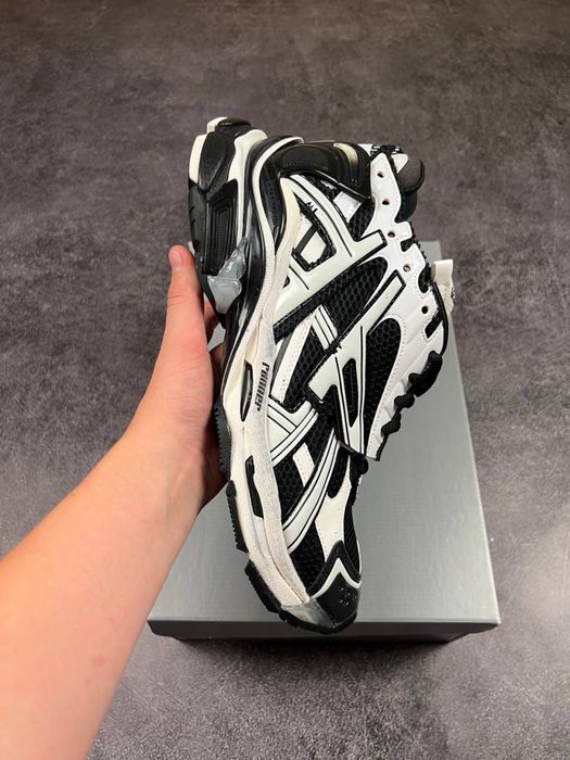 Balenciaga Runner Black White