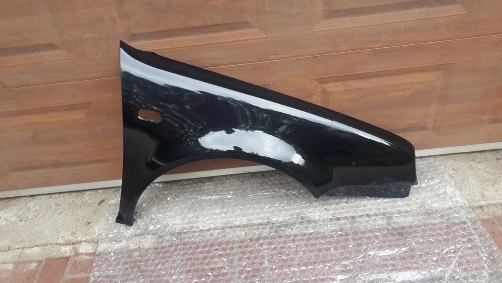 vw golf iv 4 błotnik przód  przedni  prawy lo41  l041
