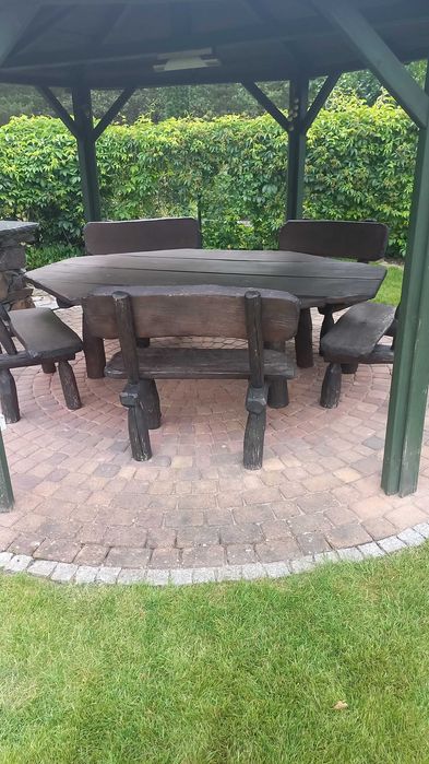 Meble ogrodowe drewniane