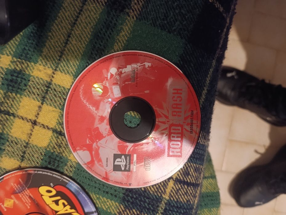 Memory Card and PlayStation Games64551322005635122