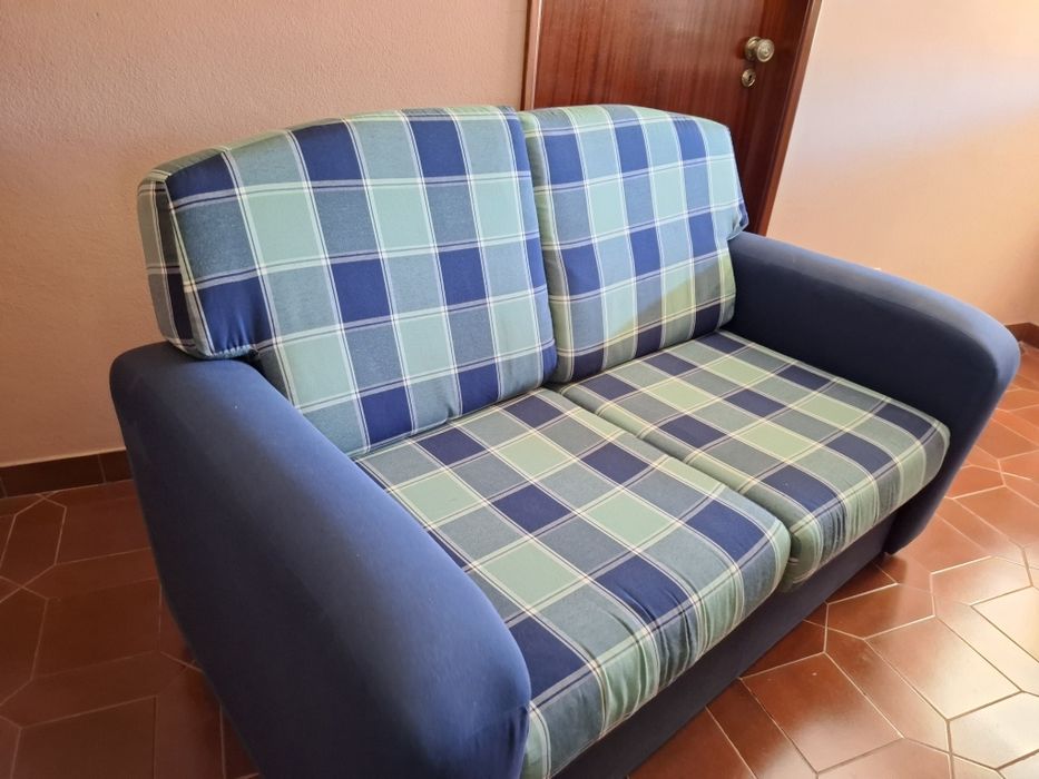 Sofá de 2 lugares (Azul / Xadrez) – Muito estimado