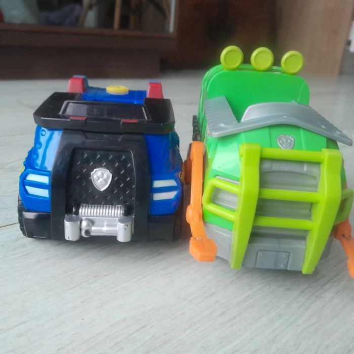 Psi Patrol, Paw Patrol, Pojazd Rocky'ego i  Chase'a 
Pojazd Ch