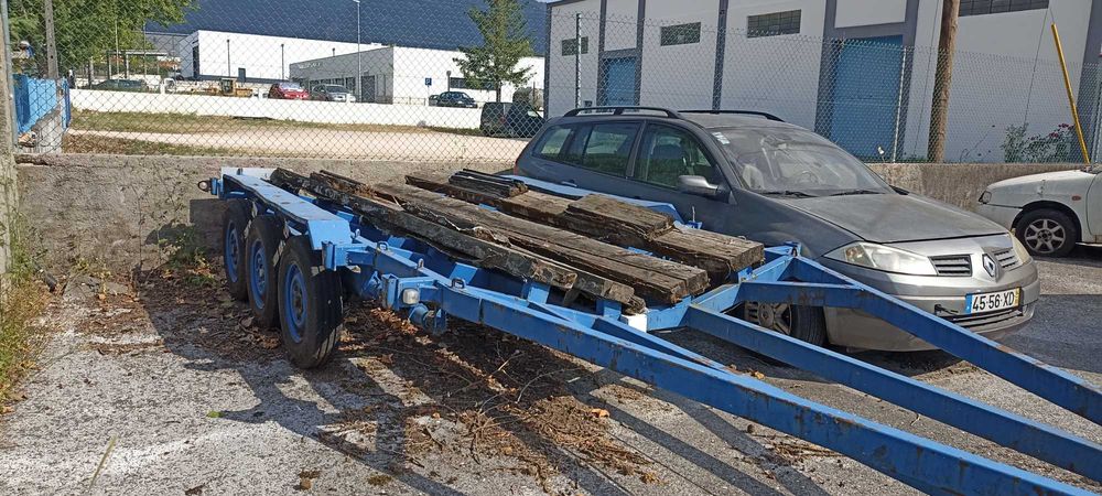Atrelado barco 3500 3 eixos robusto ferro
