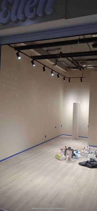 Трекові лампочки з кріпленням