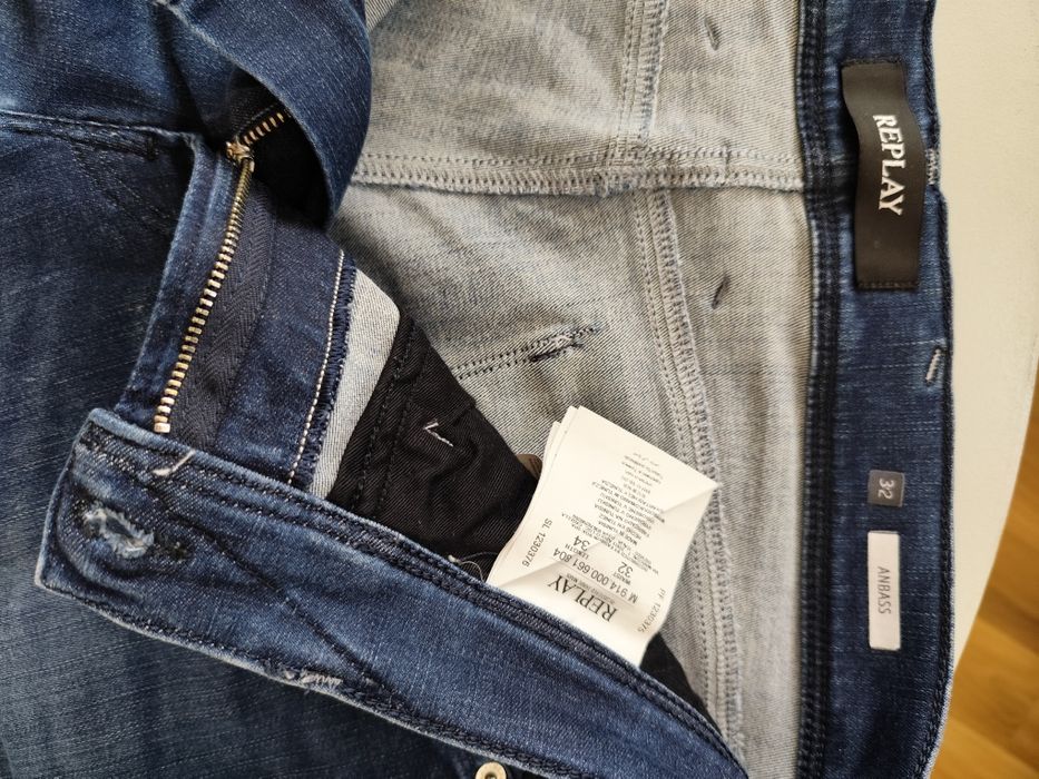 Sprzedam męskie spodnie Repley