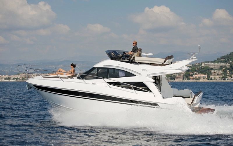 Яхта Galeon 340 FLY