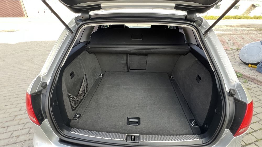 Продам AUDI  A4 B7