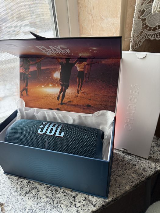 JBL Charge 5 — оригінал ! Довго тримає заряд!