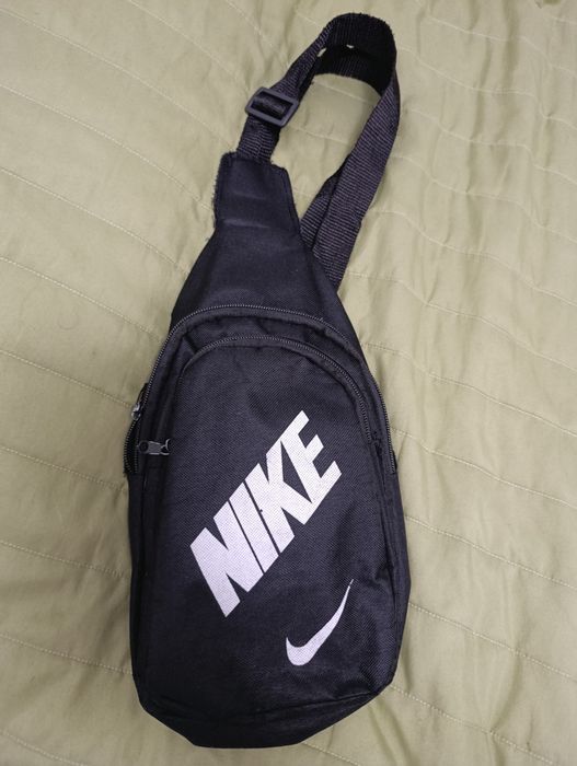 Сумка найк чорна