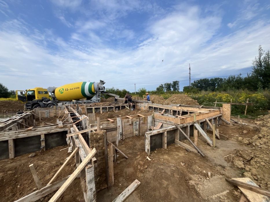 Подаж будинку на етапі будівництва, м.Городок