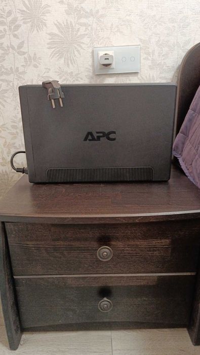 ИБП APC Back UPS Pro 900 з батареями DURACELL 12V 7Ah