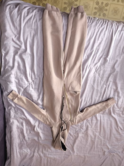 Продам детский комбинезон