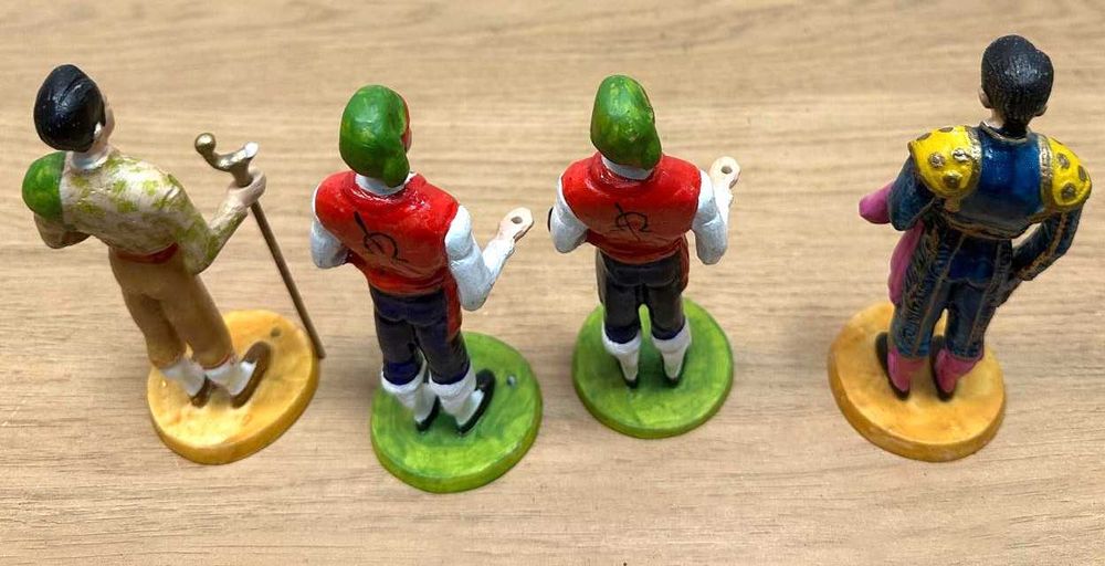 Toureiros e campinos em faiança, 15 cm