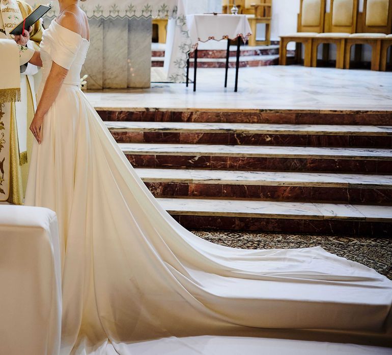 Suknia ślubna jedwabna satyna odpinany tren na pasku bolerko