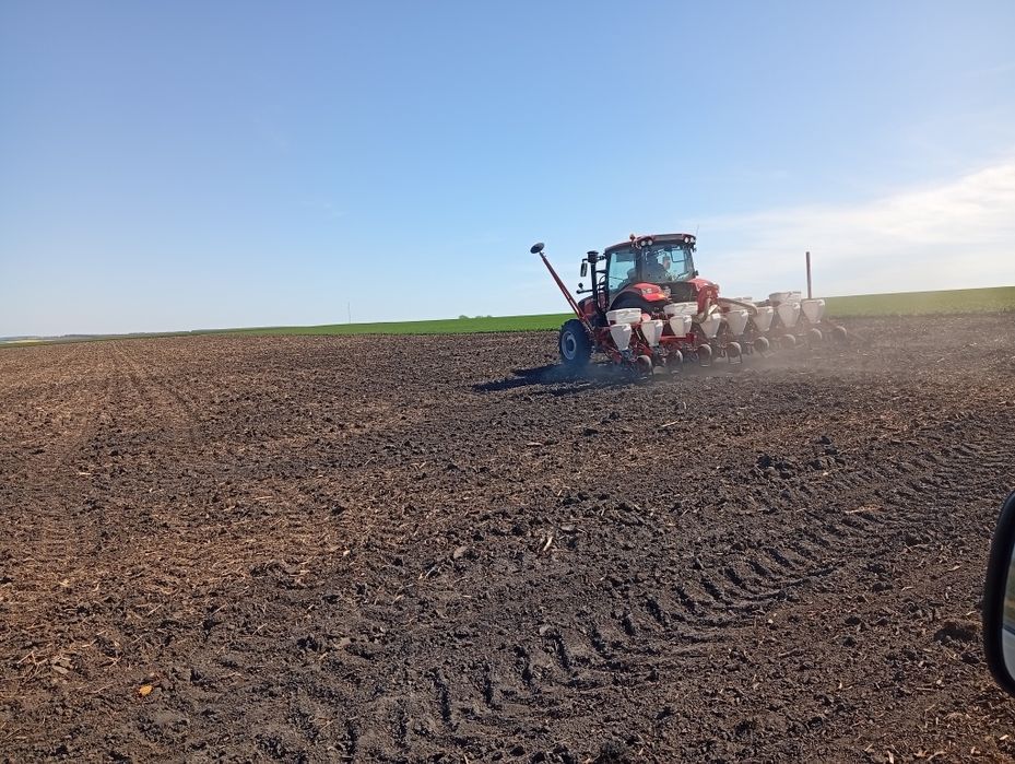 Продам сівалку СУ 8 СТ в відмінному стані , як нова з транспортним і сигналізацією