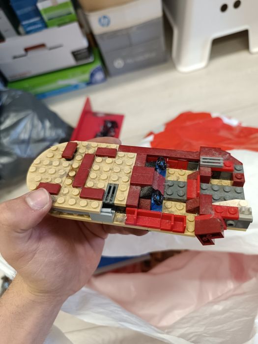 Lote LEGO 3.2kg - Barco Guarda Costeira + Jurassic Park + Star Wars