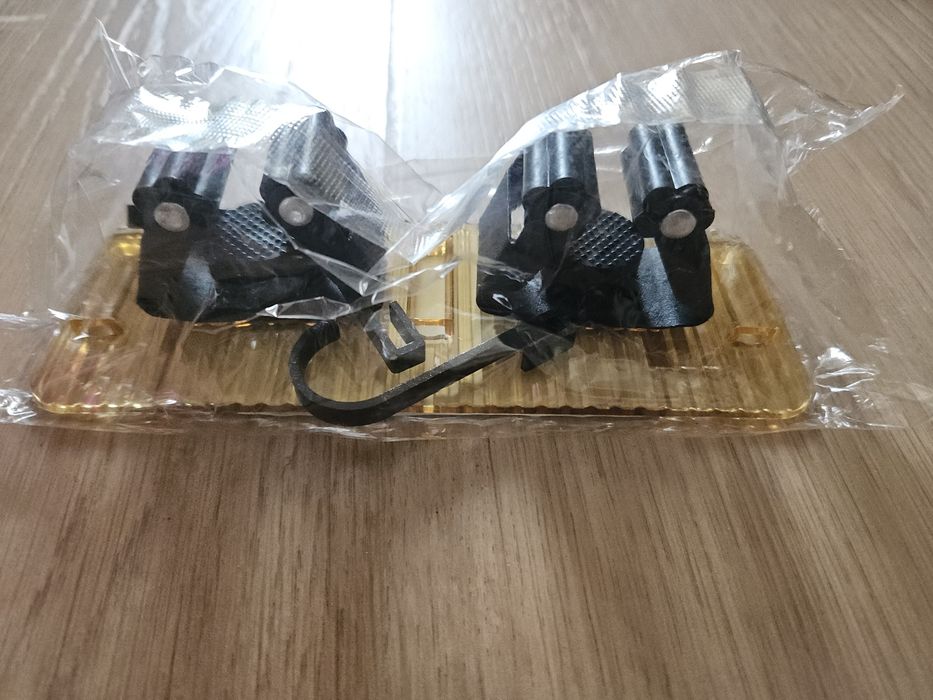 Uchwyt haczyk Zawieszka podwójna na mopa szczotkę do przyklejenia
