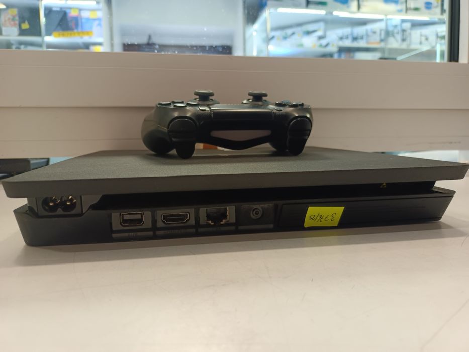 Konsola PS4 slim 1Tb Komis Madej sc.