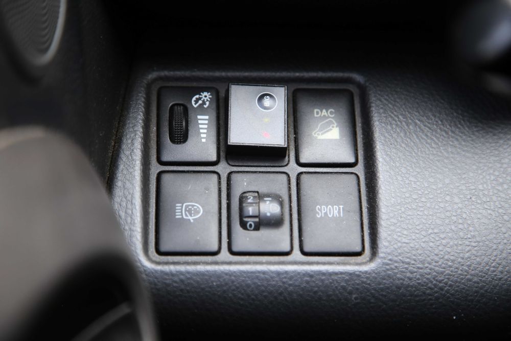 Продам Toyota Rav 4