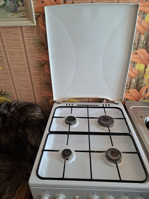 Продам Газову плиту