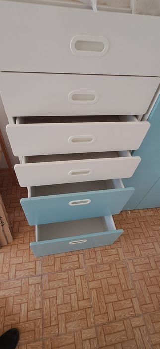 Roupeiro IKEA Azul Bebé