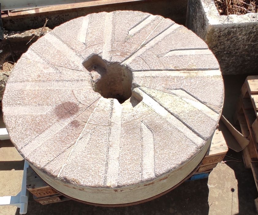 Mós de pedra como novas
