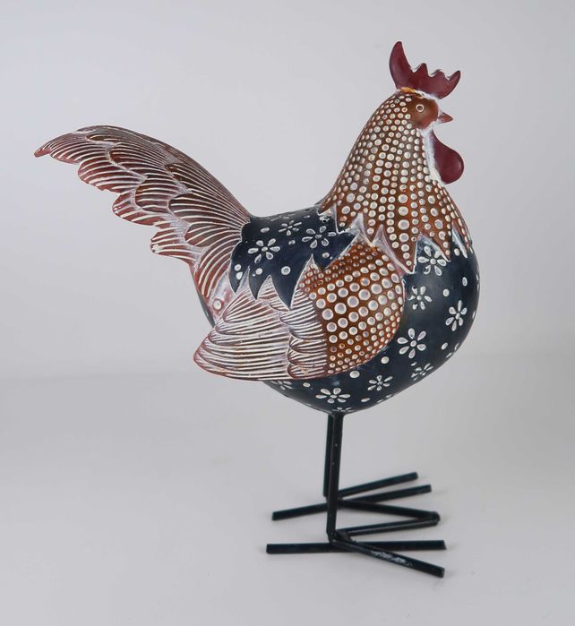 Galo decorativo com pés de metal