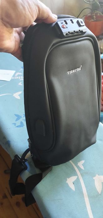 Plecak na ramię Tigernu, system antykradzieżowy TSA,