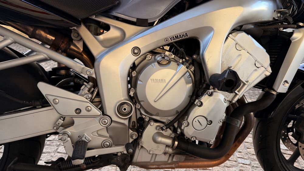 YAMAHA FZ6N 600 98CV | 4 CILINDROS | 81.914 KM | €3.600 NEGOCIÁVEL