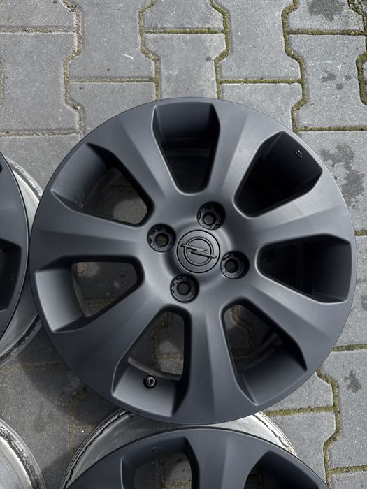 Felgi aluminiowe 15 cali 5,5 J 4x100 Opel Agila