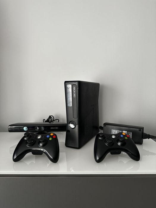 Xbox 360 Slim 500GB RGH 3.0 + LT 3.0 | Aurora | 2 Pady | Kinect