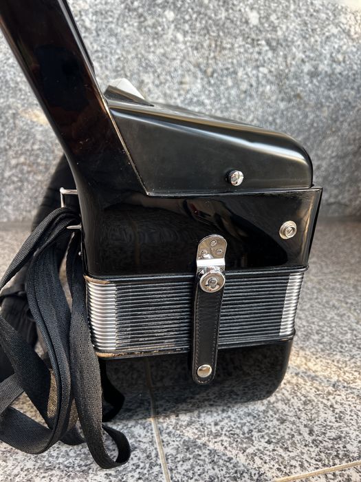 HOHNER Bravo III 96 baixos