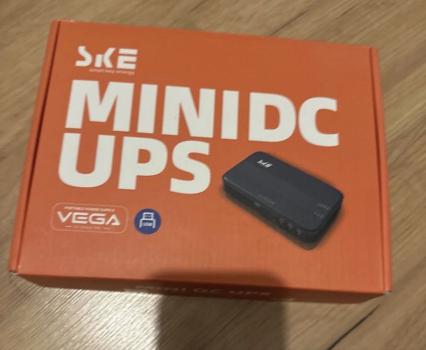 Mini UPS 10400mAh – niezawodne zasilanie awaryjne dla Twoich urządzeń!