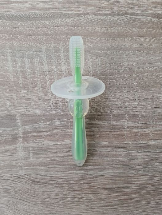 Пляшечка AVENT + ніблер + гризунці