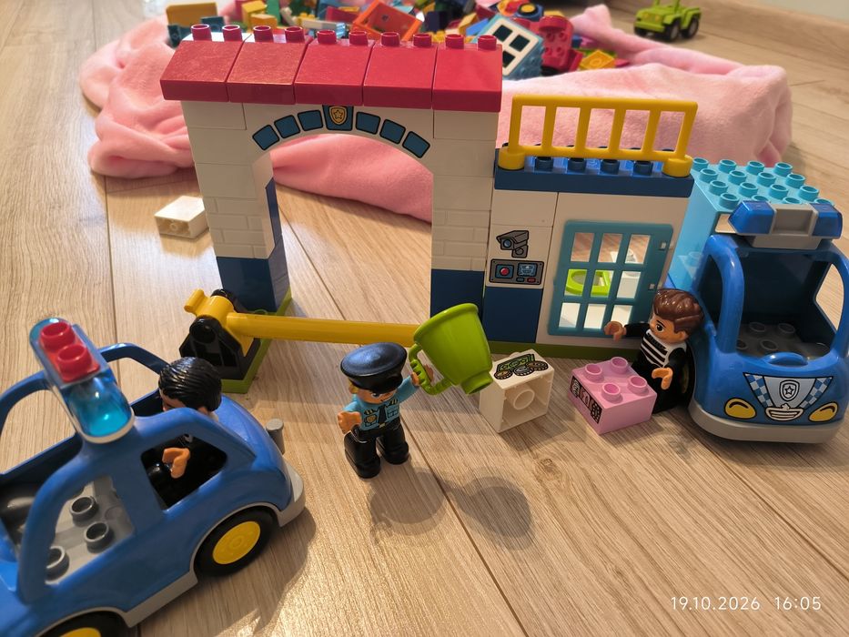 LEGO Duplo komisariat policji