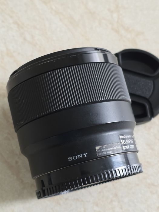 Sony SEL50F18F E-mount повнокадровий
