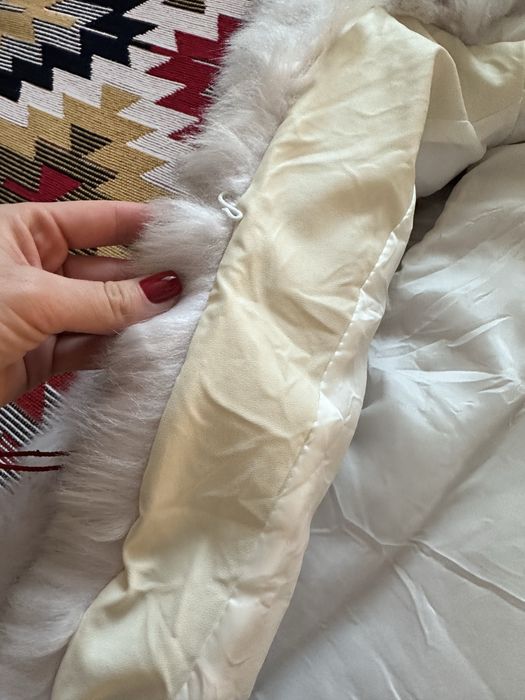 Безрукавка нова