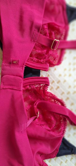 Biustonosz 70A/B Triumph koronkowy różowy piękny nowy, prezent OKAZJA!