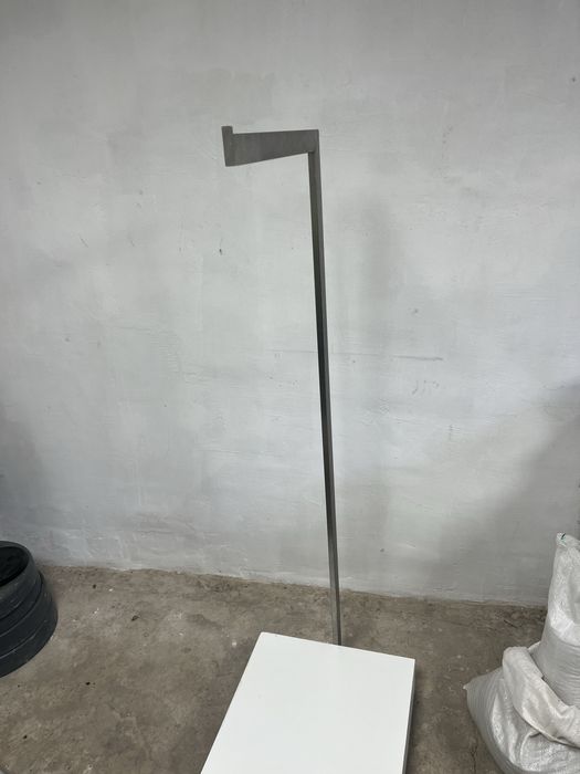 Вішалка для одягу