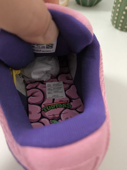 Puma TMNT Limited Edition NEW 39 Size