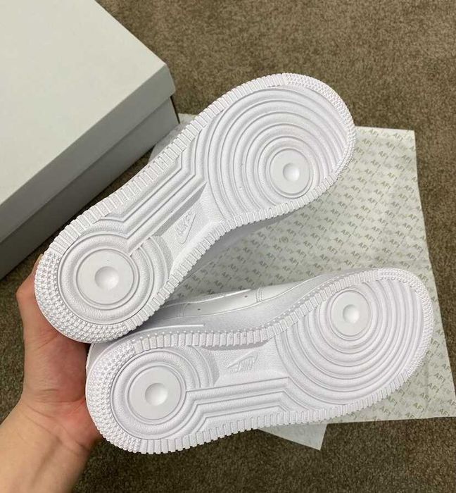 Nike_Air Force 1 R.44